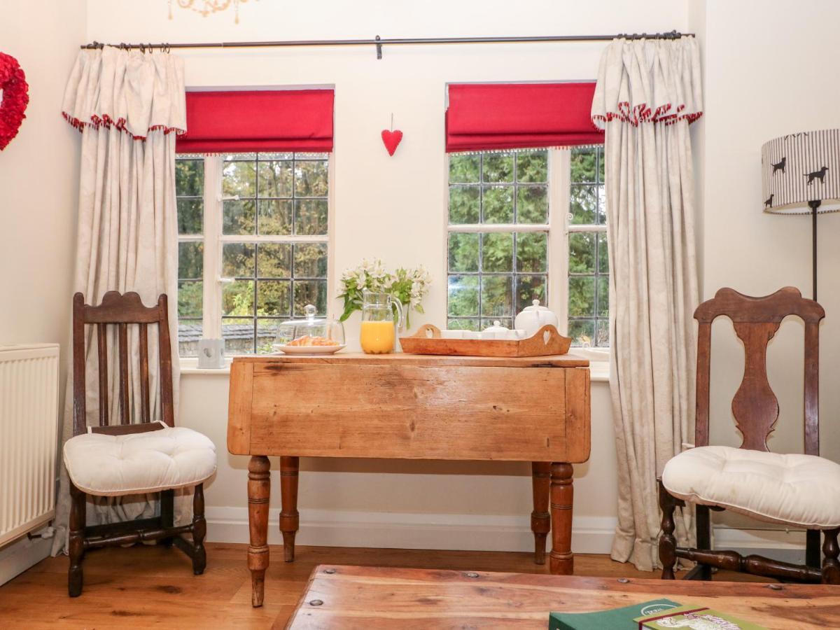October Cottage ستراود المظهر الخارجي الصورة