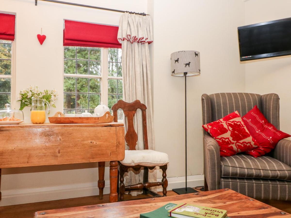 October Cottage ستراود المظهر الخارجي الصورة