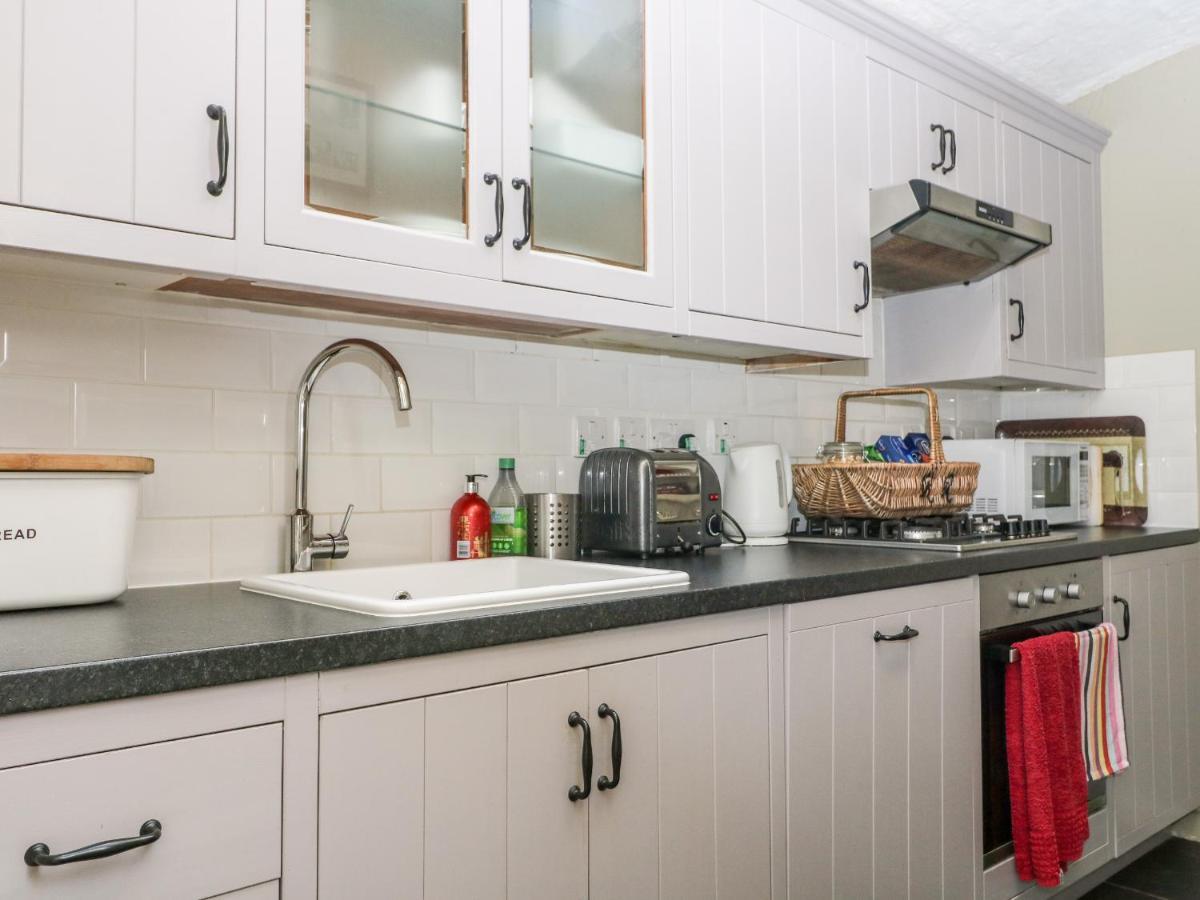 October Cottage ستراود المظهر الخارجي الصورة